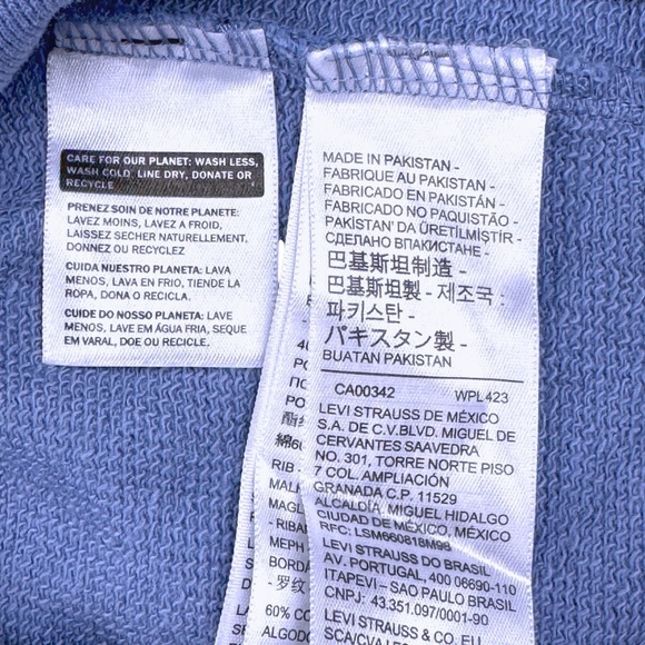 Levi's Hoodie Large Floral Graphic Logo Sweatshirt Blue Kangaroo Pocket Soft NWT - Picture 13 of 14